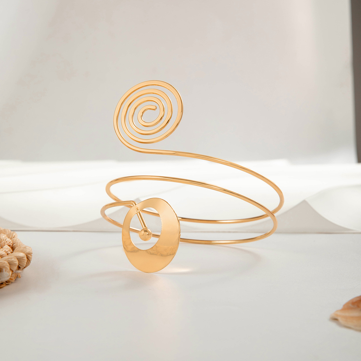 Open Geometric Unique Flower Bracelet thumbnail 4