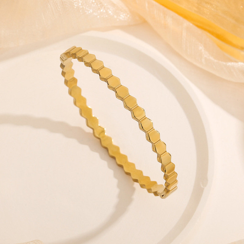 Titanium Steel Luxury Unique Bracelet