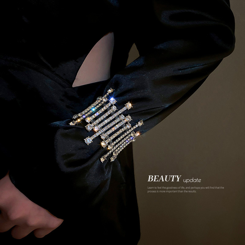 Exaggerated Crystal Bracelet thumbnail 3