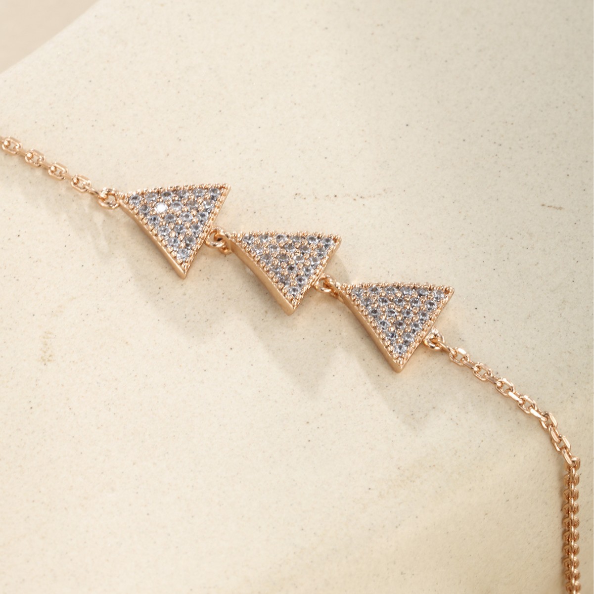 Luxury Unique European & American Style Bracelet thumbnail 3