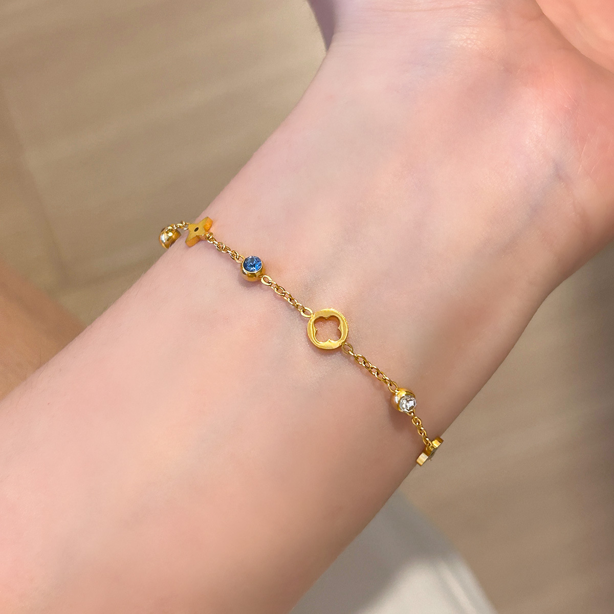 Premium Four Leaf Clover Titanium Steel Luxury Unique Flower Bracelet