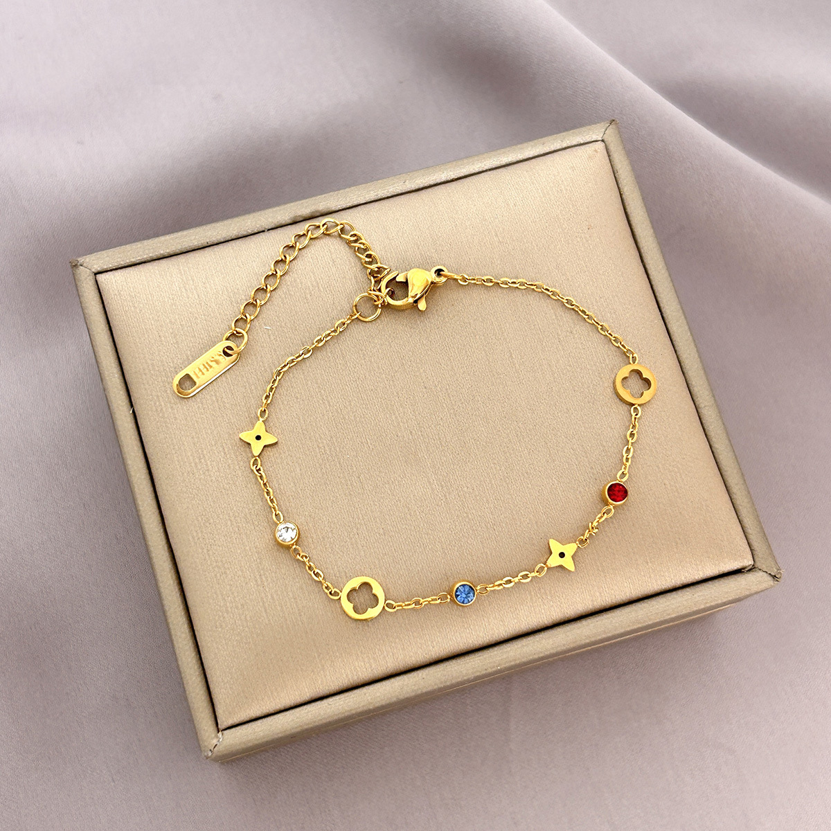 Premium Four Leaf Clover Titanium Steel Luxury Unique Flower Bracelet - view 2