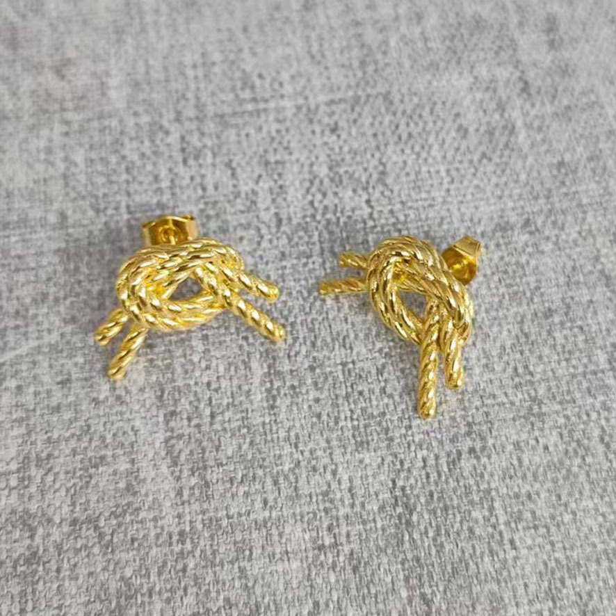 Stainless Steel 18K Gold Plated Studs Flower Earrings thumbnail 4