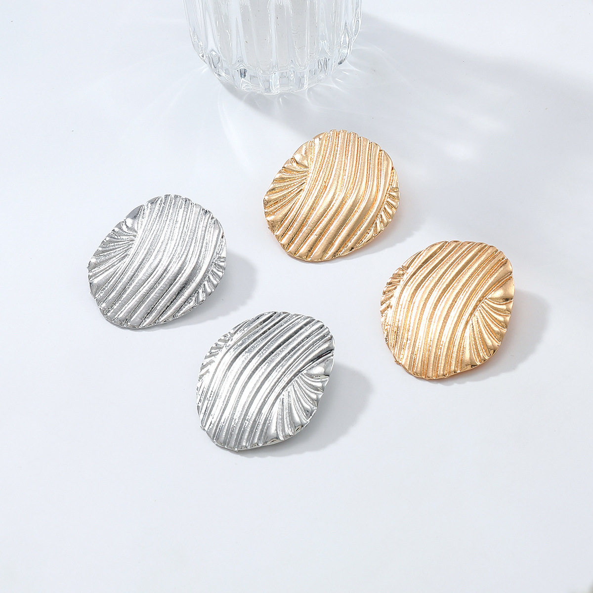 Studs Geometric Minimalist European & American Style Exaggerated Earrings thumbnail 3