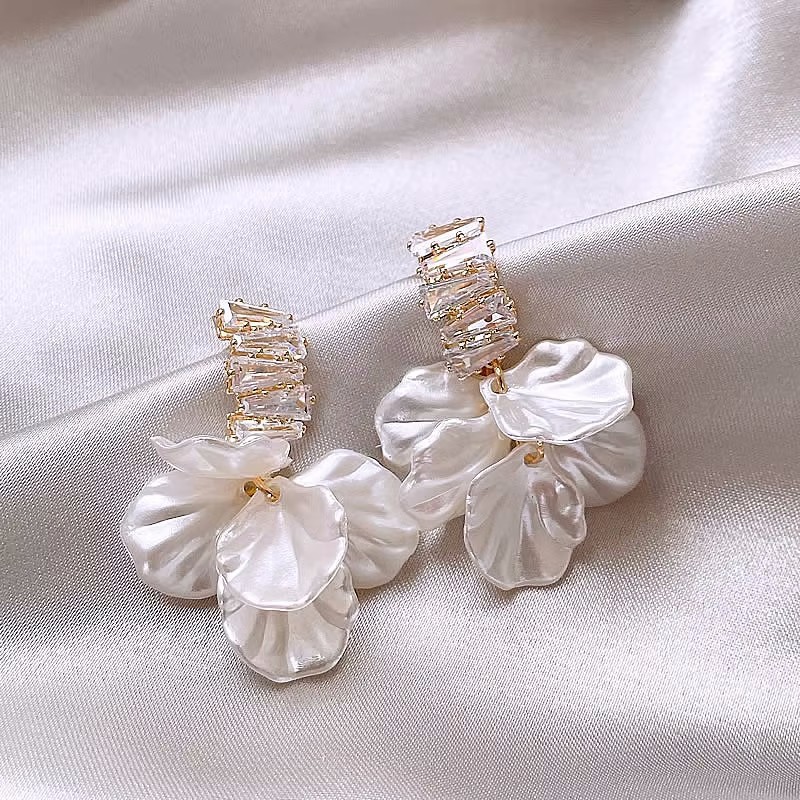 Premium Studs Luxury French Style Zircon Flower Tassel Earrings thumbnail 4