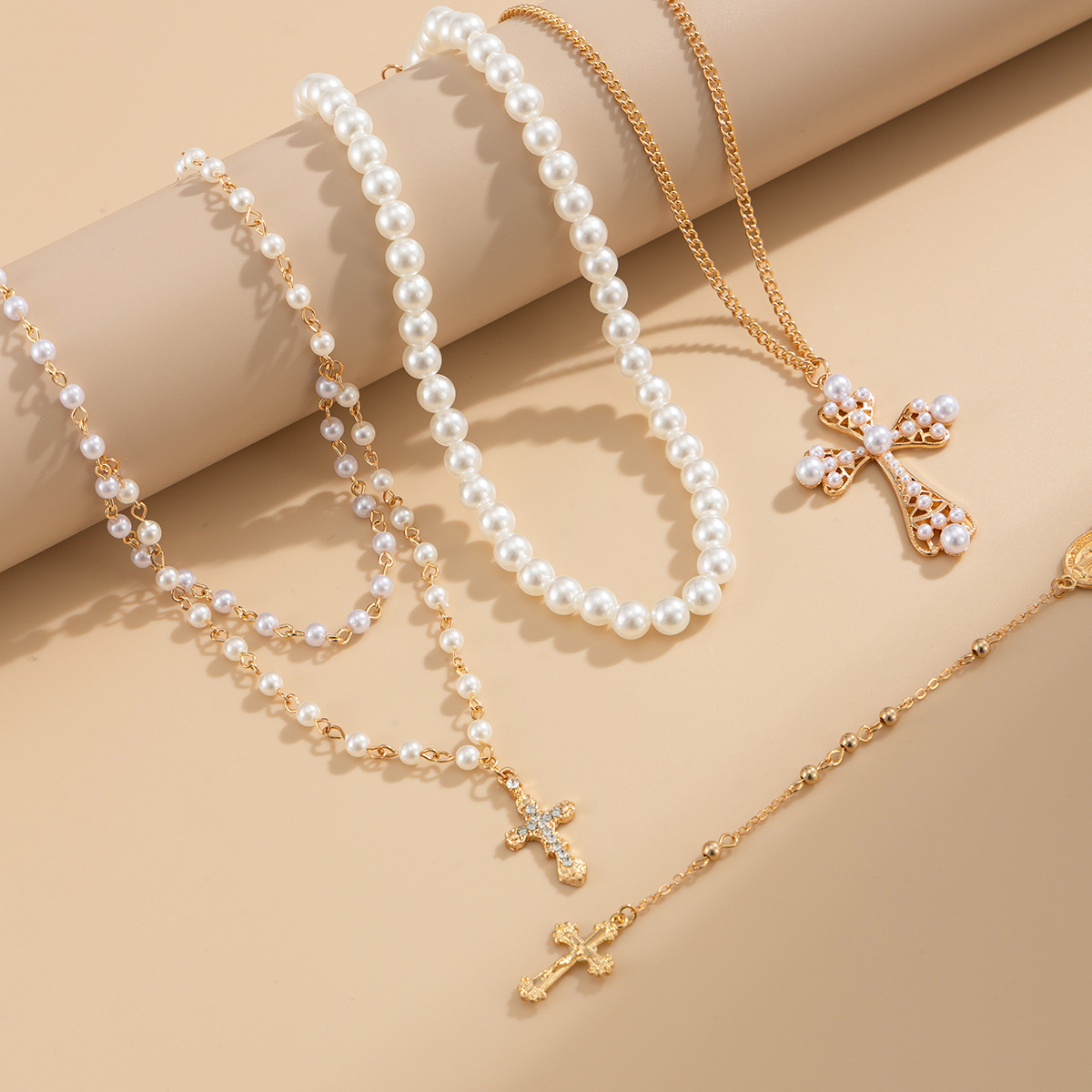 Cross Luxury Pearl Necklace thumbnail 4