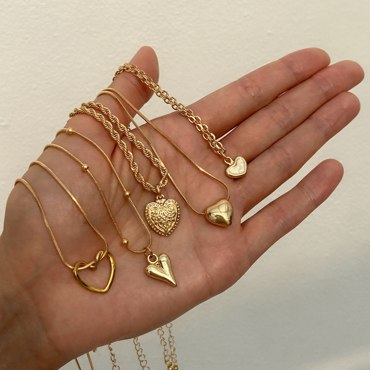 Heart Flower Necklace thumbnail 4