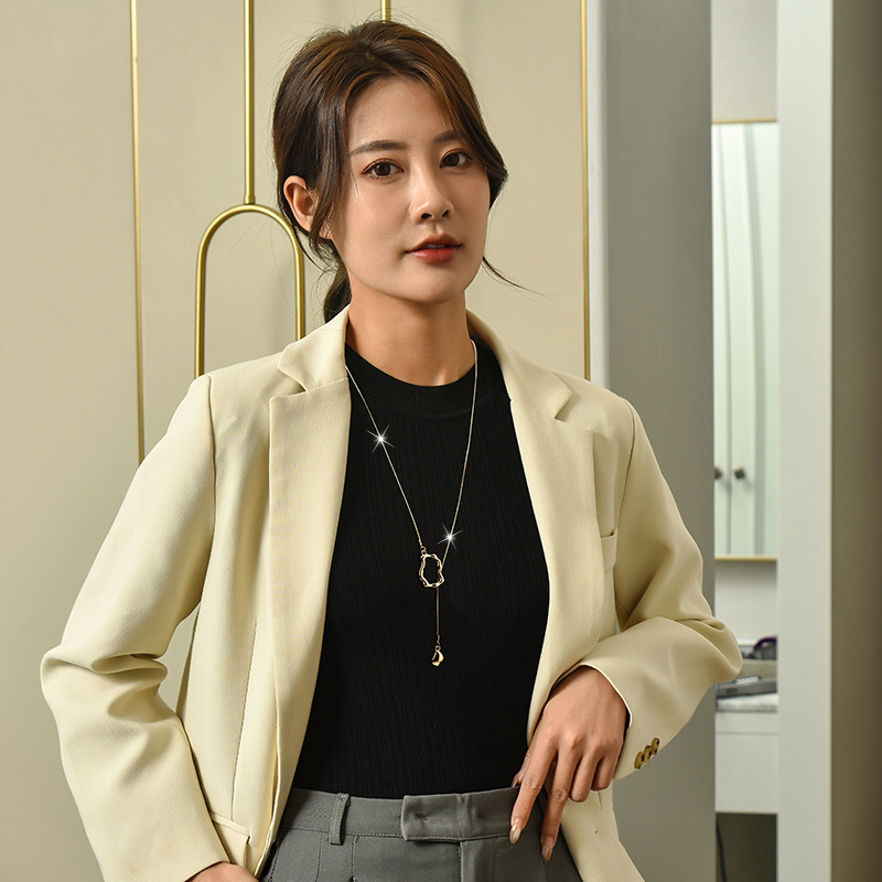 Geometric Minimalist Luxury Tassel Necklace thumbnail 3