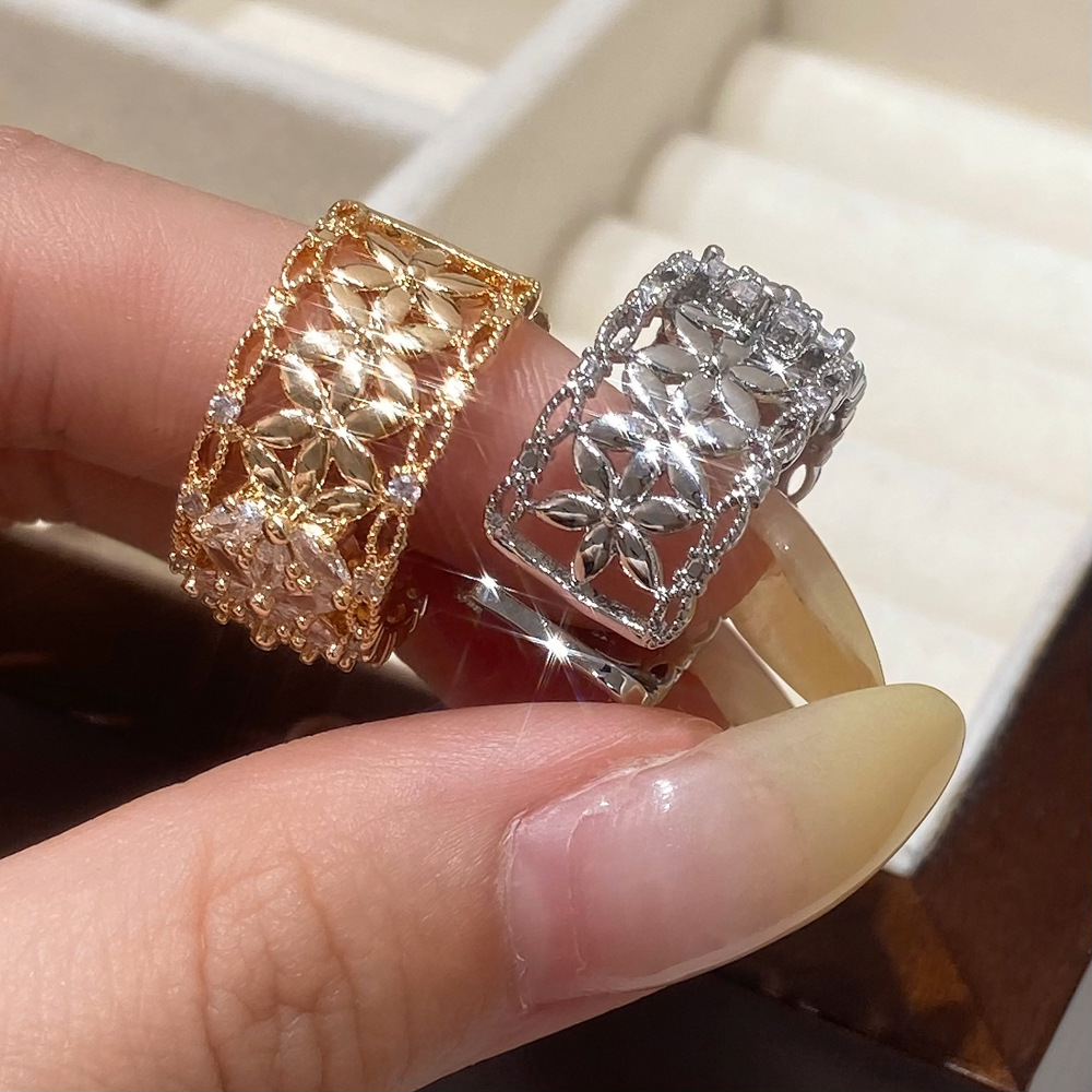 Premium Open Minimalist Zircon Flower Ring thumbnail 3