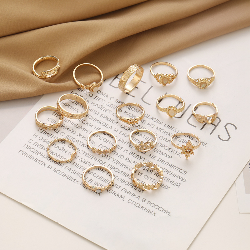 Hollow Geometric Vintage Star Ring - view 2