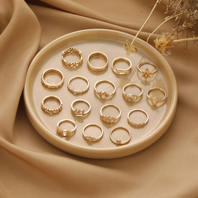 Hollow Geometric Vintage Star Ring thumbnail 4