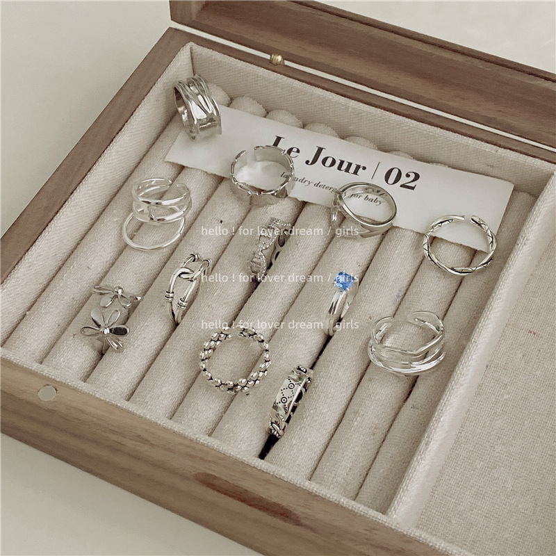 Geometric Vintage Crystal Flower Ring