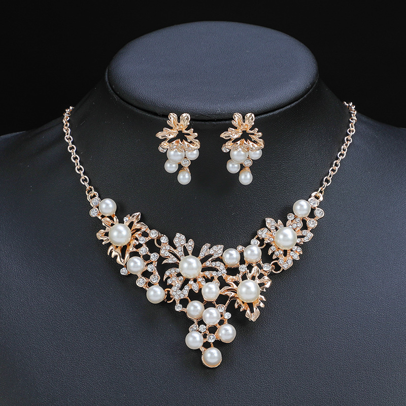 Royal Style Necklace Vintage Pearl Jewelry Set thumbnail 3