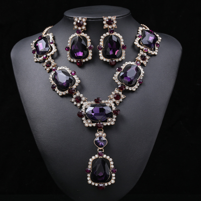 Alloy Necklace Vintage Exaggerated Jewelry Set thumbnail 3