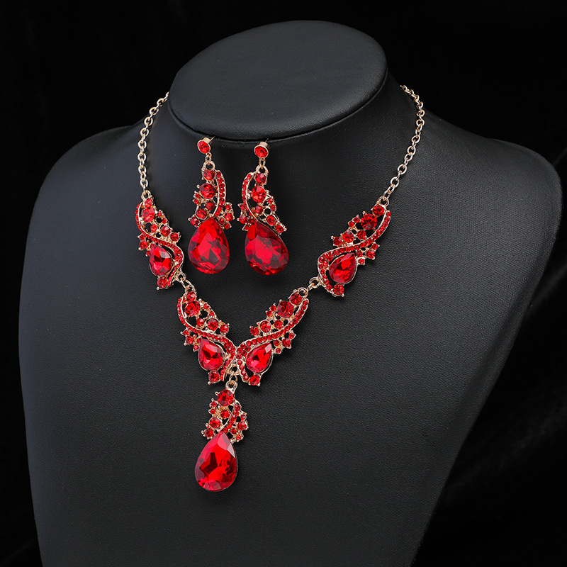 Alloy Necklace Earrings Vintage Exaggerated Formal Dress Jewelry Set thumbnail 4