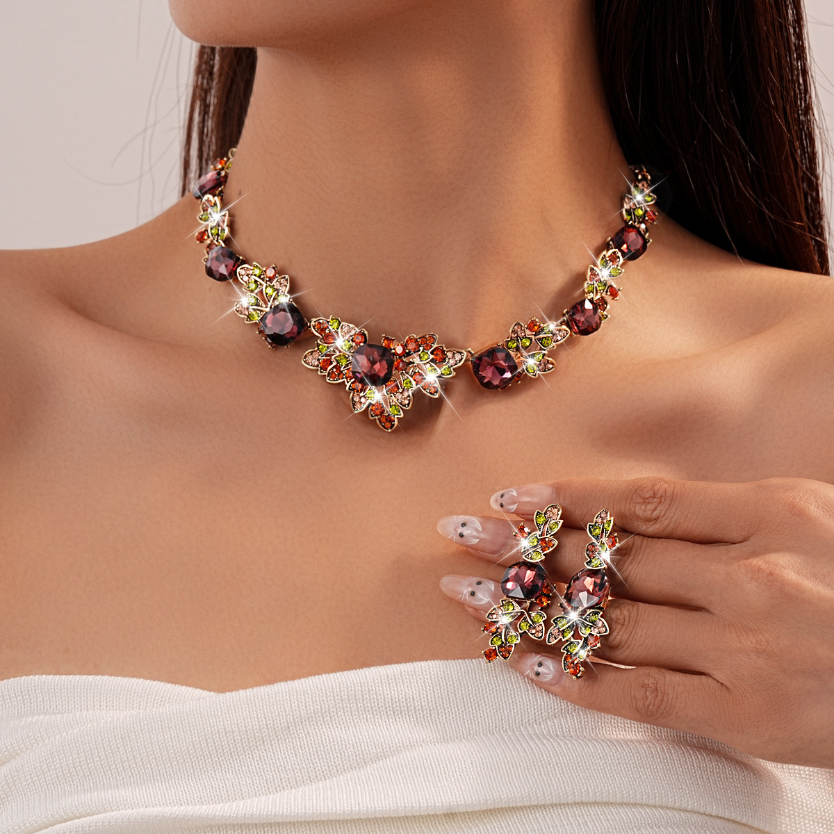 Premium Royal Style Necklace Minimalist Vintage Luxury Leaf Jewelry Set