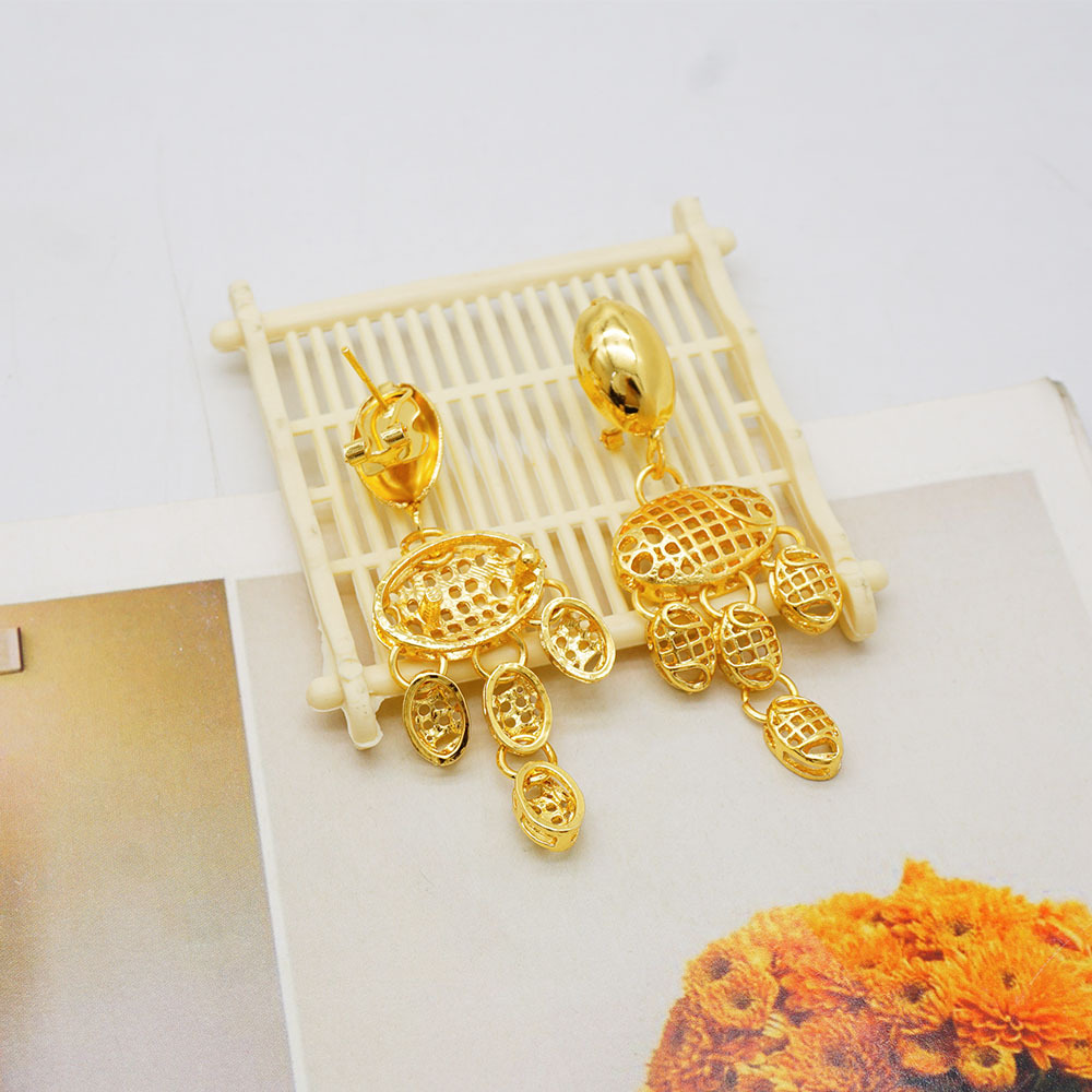 24K Gold Plated Ring Necklace Earrings Bracelet European & American Jewelry Set thumbnail 3