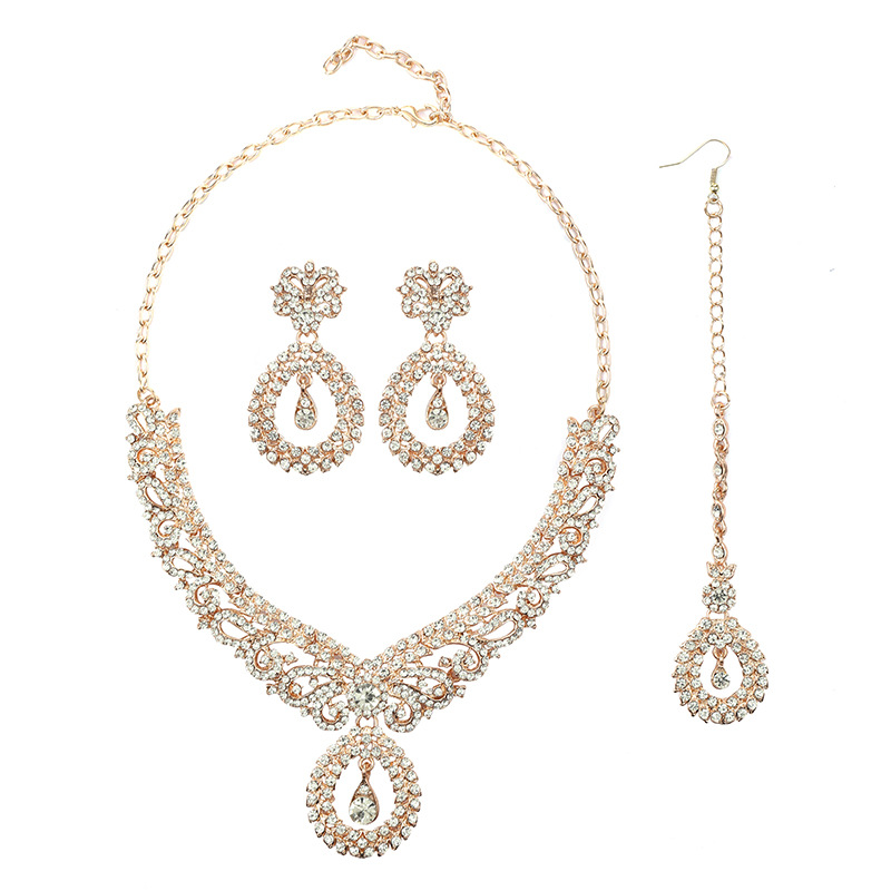 3-Piece Necklace Vintage European & American Style Exaggerated C Jewelry Set thumbnail 4