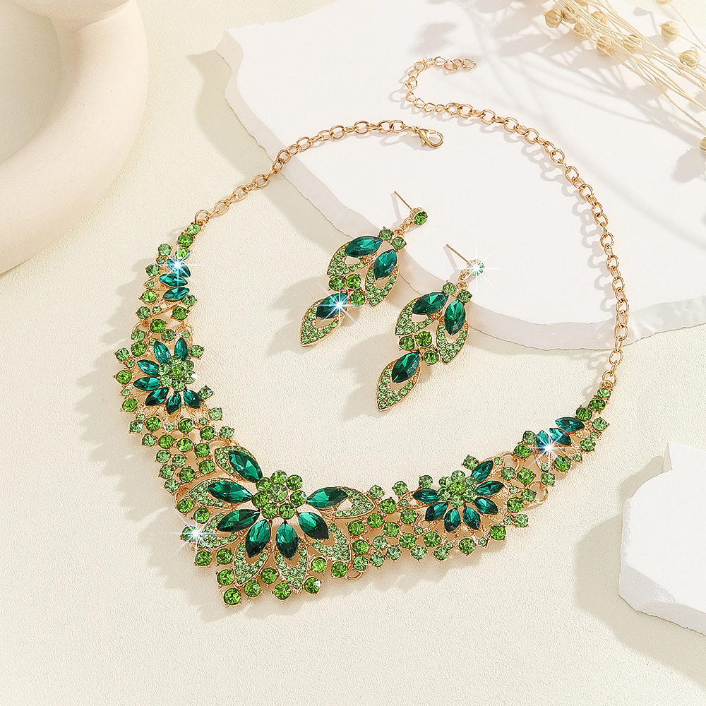 Alloy Necklace Earrings European & American Style Exaggerated Elegan Jewelry Set thumbnail 8