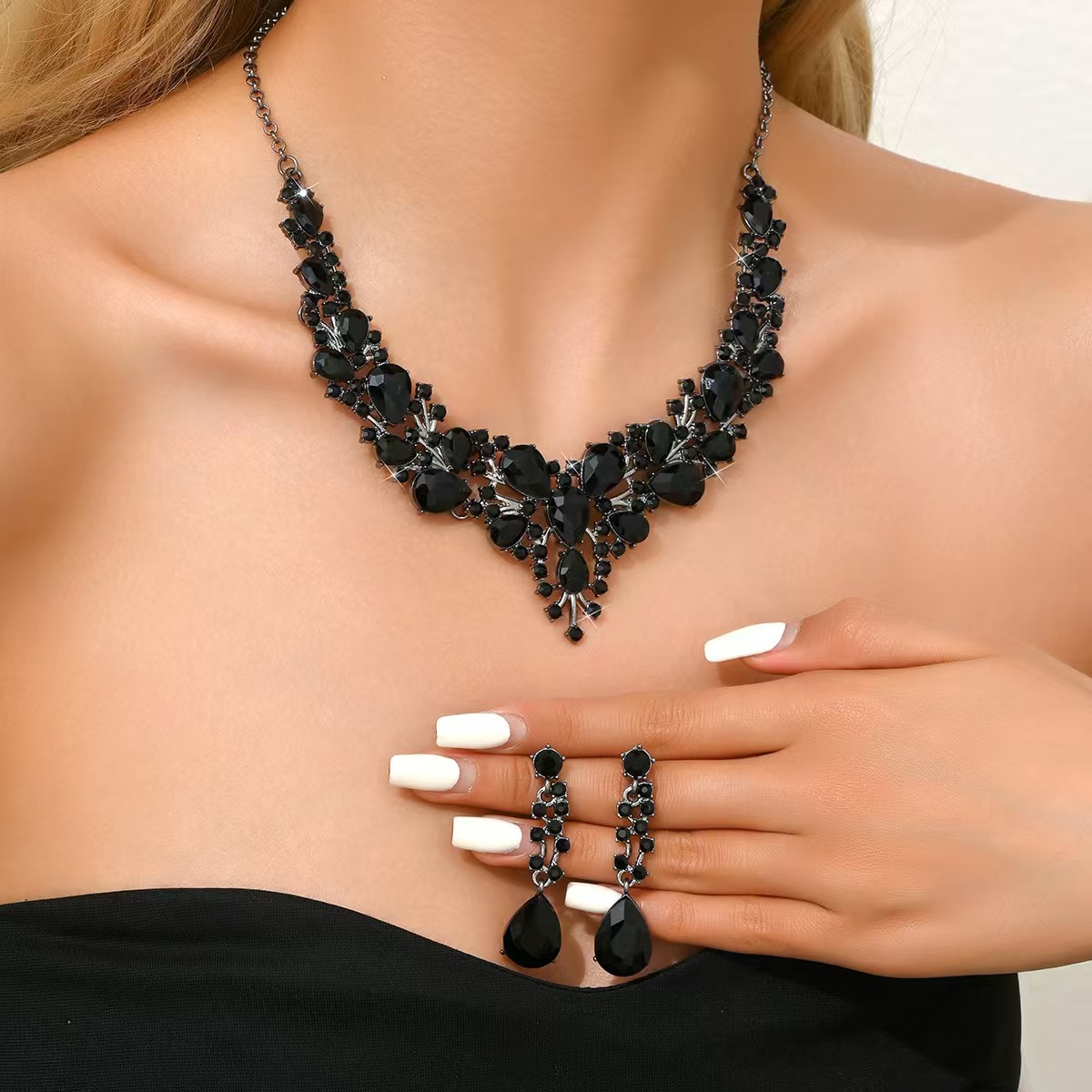 2-Piece Alloy Necklace Earrings Water Drop Bridal Jewelry Set thumbnail 3